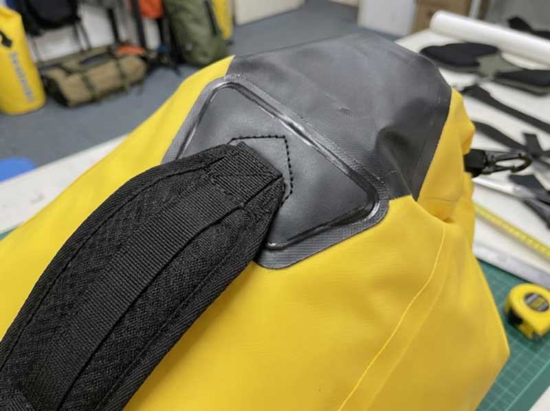 Σακίδια πλάτης Dry Bag: Τι αλλάζει όταν μια Dry Bag παίρνει ιμάντες ώμου